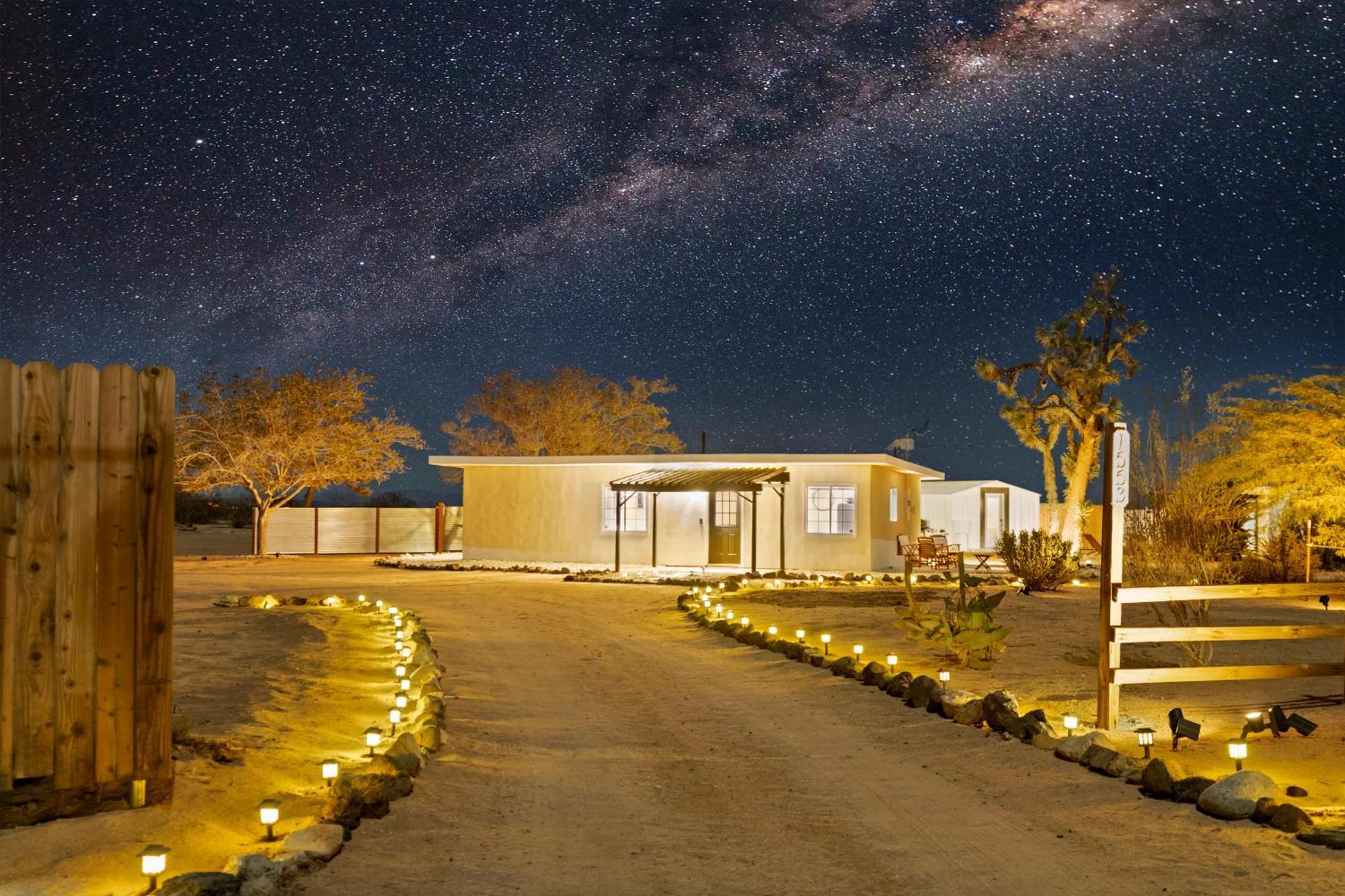 Private Jt Cabin - Ev L2 Station, Hammocks, Fire Pit, Bbq, Bocce Ball, Cornhole Yucca Valley Exteriér fotografie